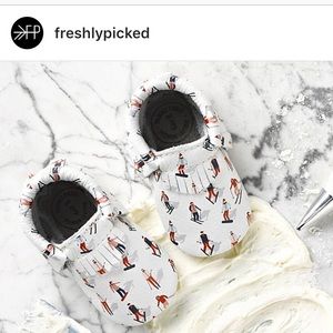 Skiing Print Moccasins